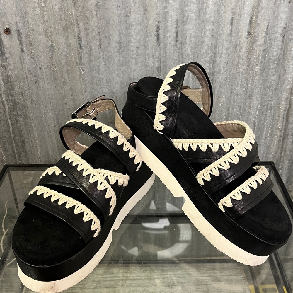 Black and Cream Women's Sandals